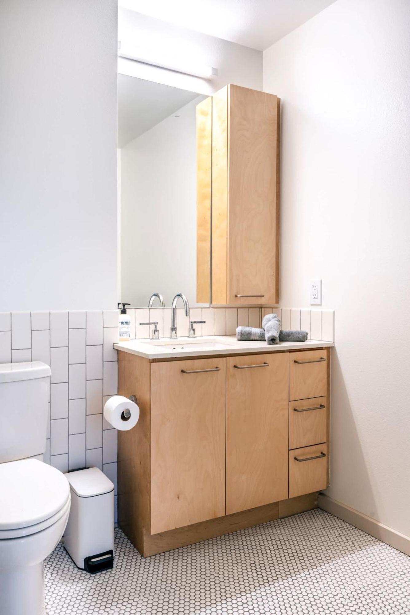 Apartment 2br New Hollywood Opulent Oasis Et